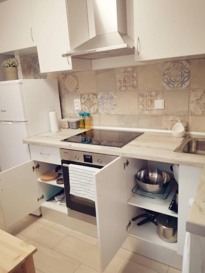 Small House With Private Park And Yard Terrugem エクステリア 写真